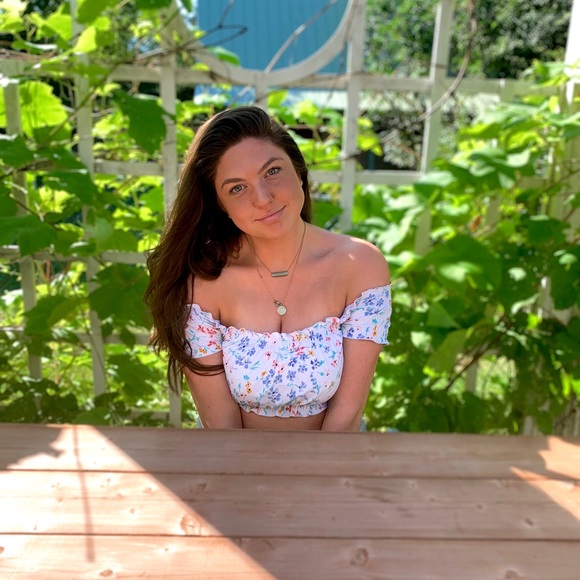 Meet your Posher, Kendra - Picture 1 of 1